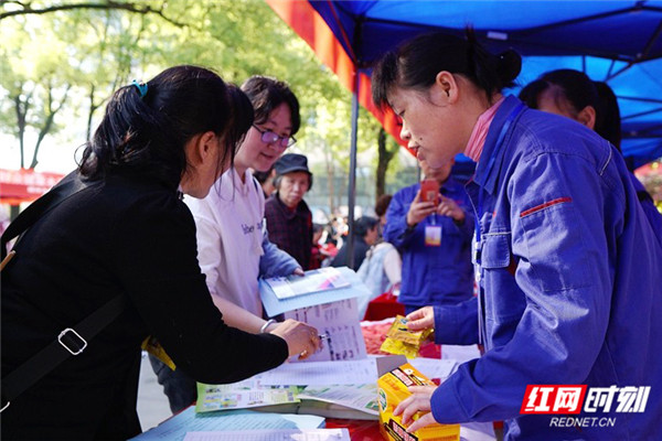 爱国卫生月 郴州共推“厕所革命” 共促卫生健康