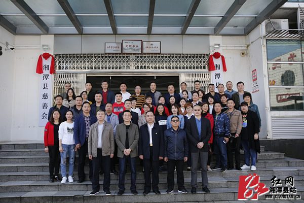 b1184bd5-f8ce-4561-b1d4a2f2134a7.jpg