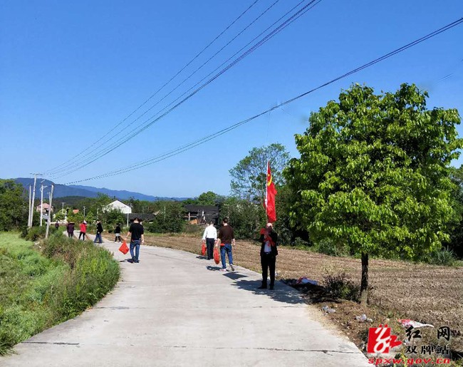 泷泊镇：村庄清洁“百村大比武”开启夏季攻势