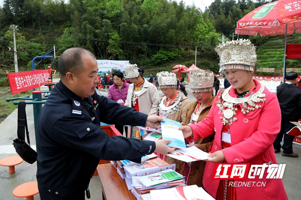 绥宁：扫黑除恶宣传再发力再升温