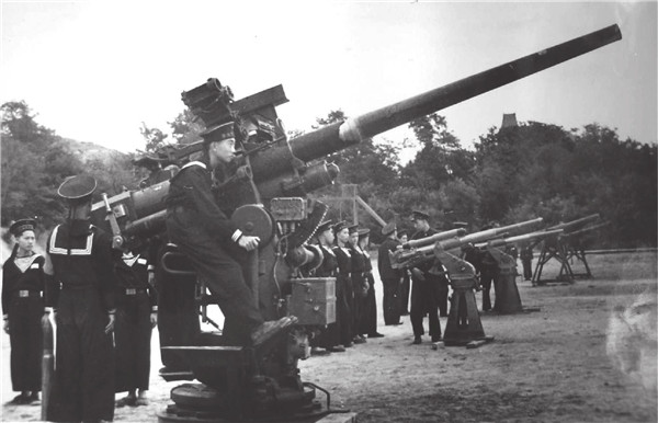 1951?5????????????????????????????????????????????????????????_??.jpg