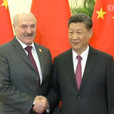习近平会见白俄罗斯总统