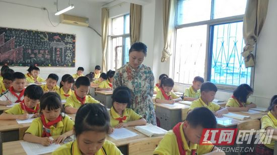 张家界澧滨小学举办第十四届学生硬笔书法大赛