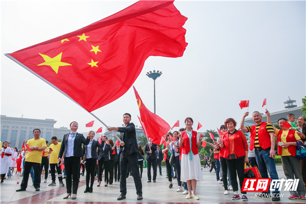 纪念五四运动100周年丨无奋斗 不青春！五四精神传承有我