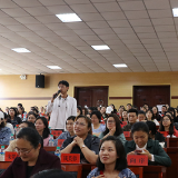 语言扶贫不是空口白话  这位大学老师3天让10万人受益