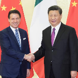 习近平会见意大利总理