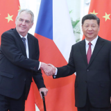 习近平会见捷克总统