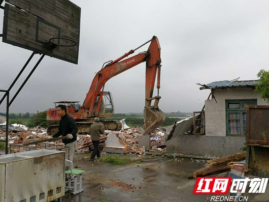 资阳茈湖口镇：全力推进“清四乱”行动