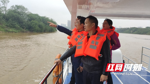 双清区：进一步加强河道巡查 实现水清河畅景美