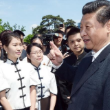 图文故事丨亦师亦友,习近平与青年的故事