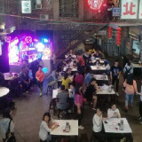 长沙网红餐馆回应排号7000+：特殊情况 店内有500张桌