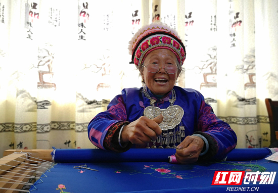 脱贫攻坚看桑植丨马合口白族乡梭子丘的幸福生活