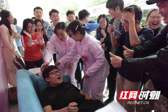 ae079d5e042865deec48988543ad584.wm.jpg ae079d5e042865deec48988543ad584.wm.jpg