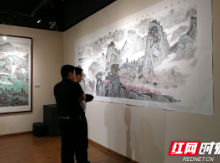 湖南“80后”小伙卖画救父 萧立国画义卖展今日开展