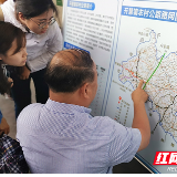 “初恋小镇”颜值担当 把公路修到风景里