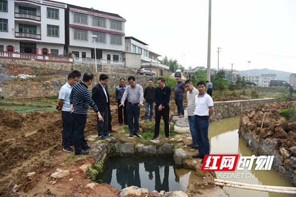 长沙市永康商会到新邵县开展扶贫帮困