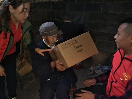 一口压力锅 点亮微心愿