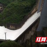 益阳桃花江水库开闸泄洪腾库 以应对强降雨