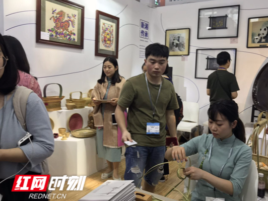“湘”约文博丨长沙雨花非遗传习所开进深圳文博会