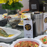 “津”彩时刻|探馆世界智能大会:在家不光能点餐，还能过草地、爬雪山