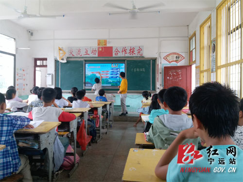 宁远：“班班通”在农村课堂大放光彩 拷贝.jpg