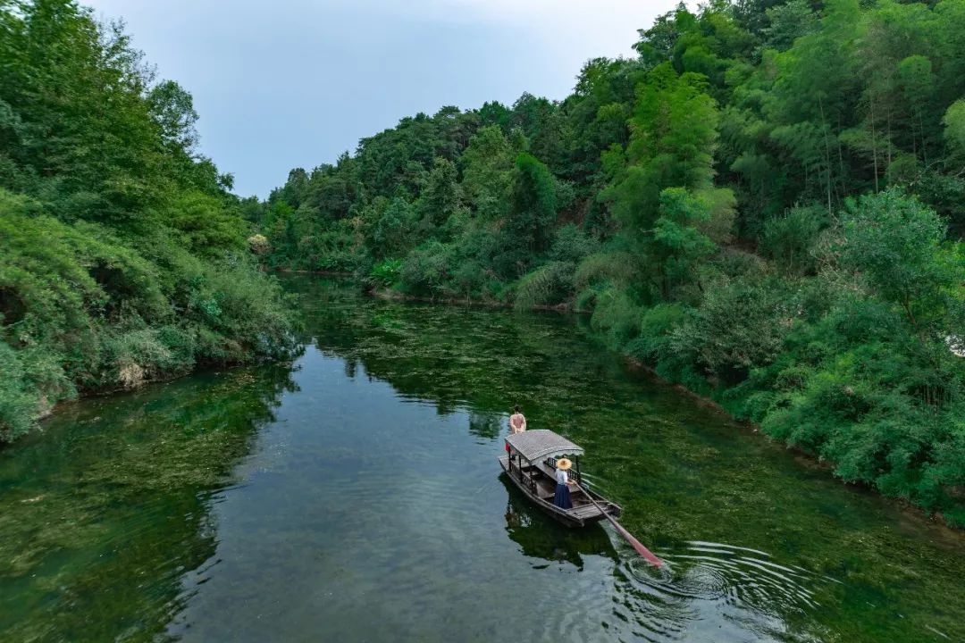 秦溪溯游