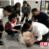 与死神赛跑 让每所学校都有心肺复苏急救员