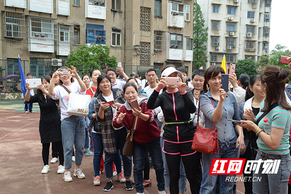 一路向北青春逐梦 市一中举行十八岁成人礼暨
