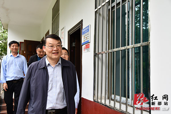 (通讯员 何雯)5月20日,国家统计局湖南调查总队党组书记,总队长胡国亮