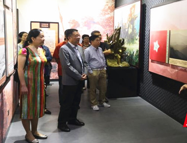 湘雅二医院党员专家组团进革命老区  开展“党建+健康帮扶”活动