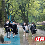 地铁之光点美岳麓山大科城