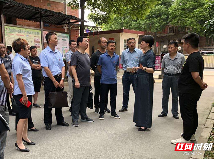 张家界：莲花社区组织社工到南庄坪社区参观学习