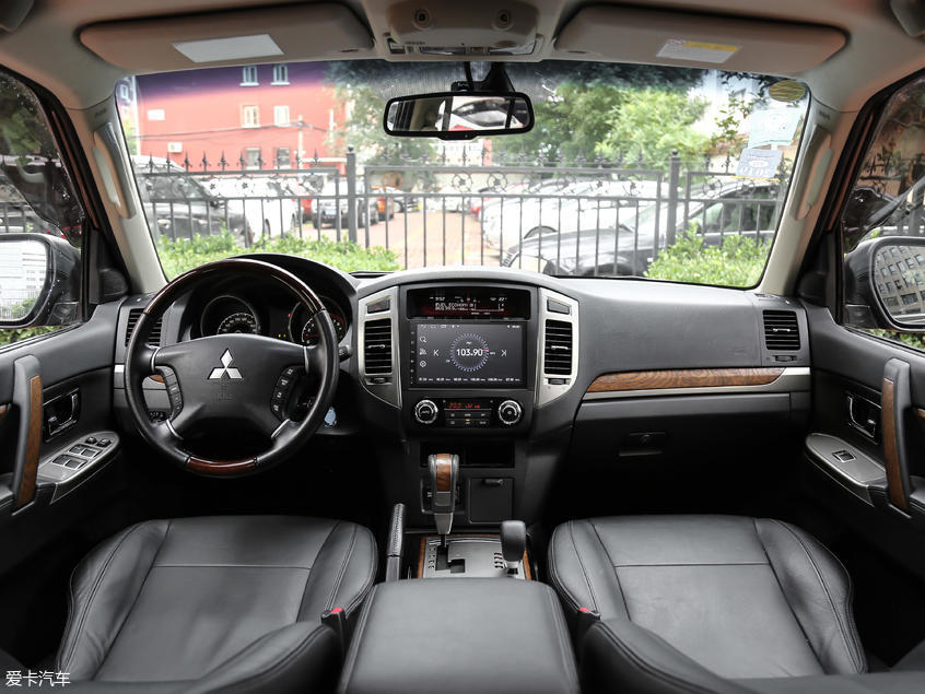 三菱(进口)2019款帕杰罗