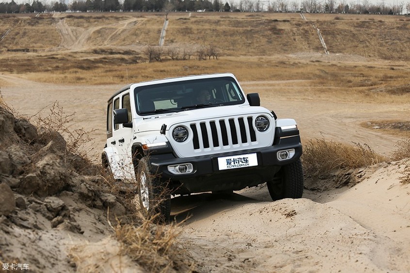 硬派SUV