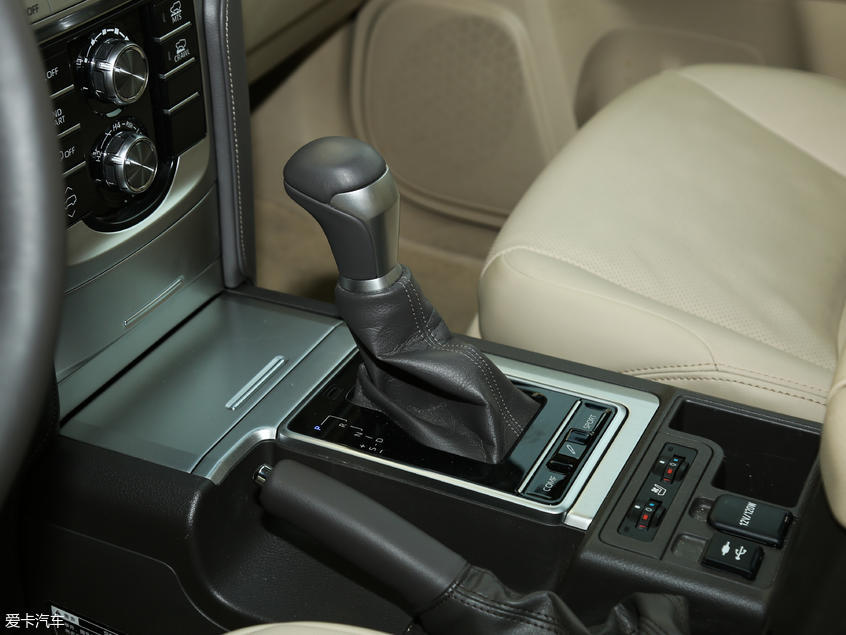 一汽丰田2018款普拉多