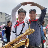 百人百支萨克斯 用音乐奏响公益激情