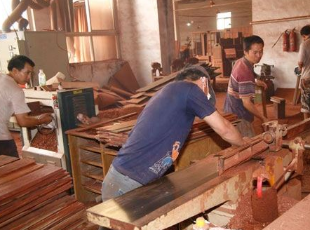 家具厂污染影响村民健康
