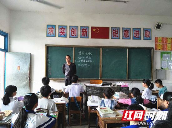 慈利县城西中学：唱响禁毒之声 绽放青春光彩