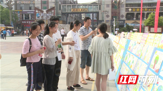 张家界市生态环境局慈利分局开展世界环境日主题宣传活动