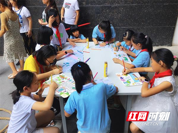 湘贸社区绘廉图 抚清风.jpg
