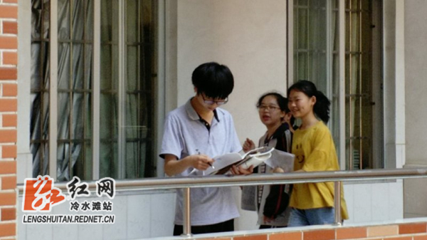 微信图片_20190606163239_副本.jpg