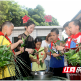 保靖:小学留守娃包粽子迎端午