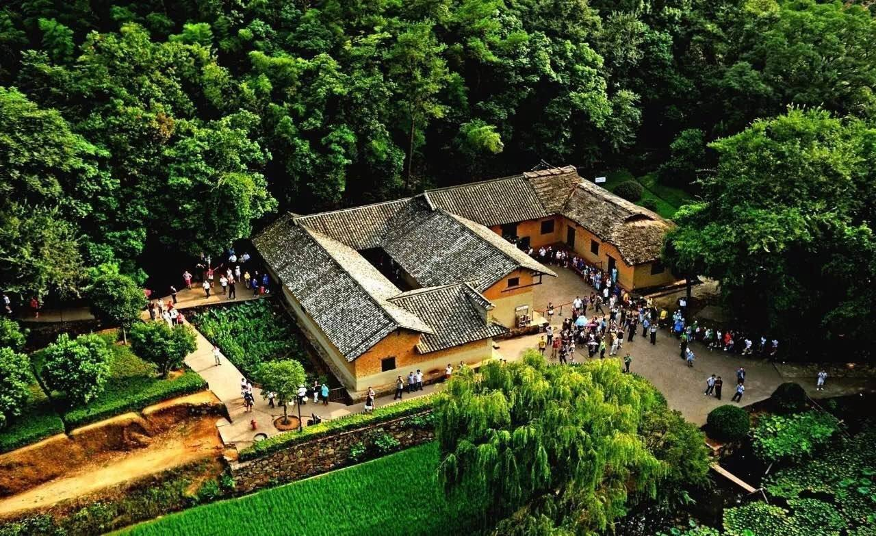 【韶山优秀青年教师】成维:寓教于乐 打造高效课堂