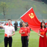 湖南外贸职院：因为培养国际商人 所以更爱我的《国家》 | 青春为祖国歌唱