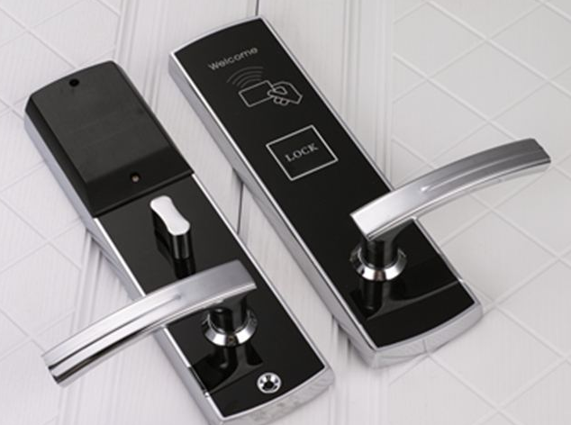  智能锁业井喷将迎千锁大战