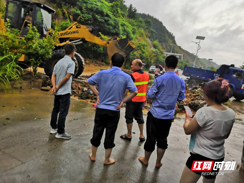 警察1.jpg 警察1.jpg