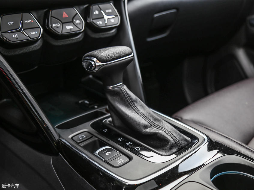 广汽乘用车2018款传祺GS4