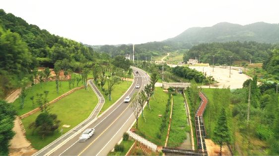 韶山市旅游主干道及两厢提质改造工程主体完工并顺利通车