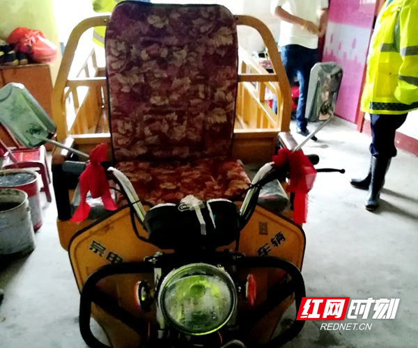 图二  发现肇事车辆.jpg