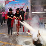 疏散演练+灭火实操 把安全知识运用于实践